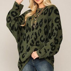 GIGIO Oversized Leopard Print Pullover Sweater